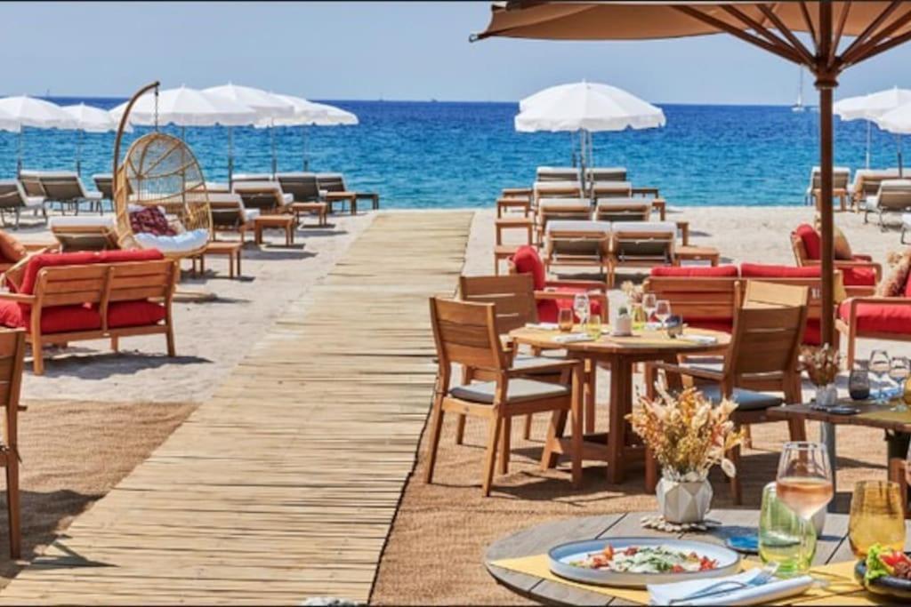 Belle Terrasse Pres Du Martinez Et Des Plages! *