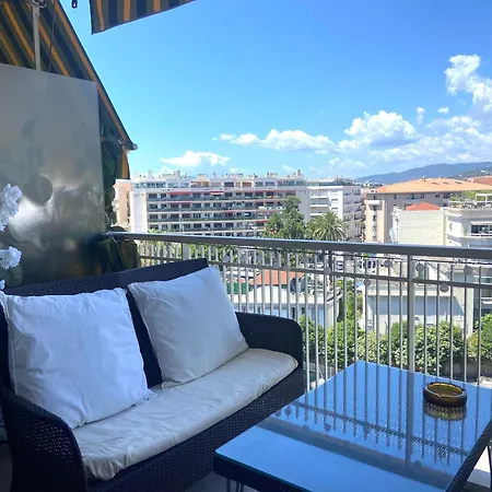 Belle Terrasse Pres Du Martinez Et Des Plages! Cannes Exterior photo