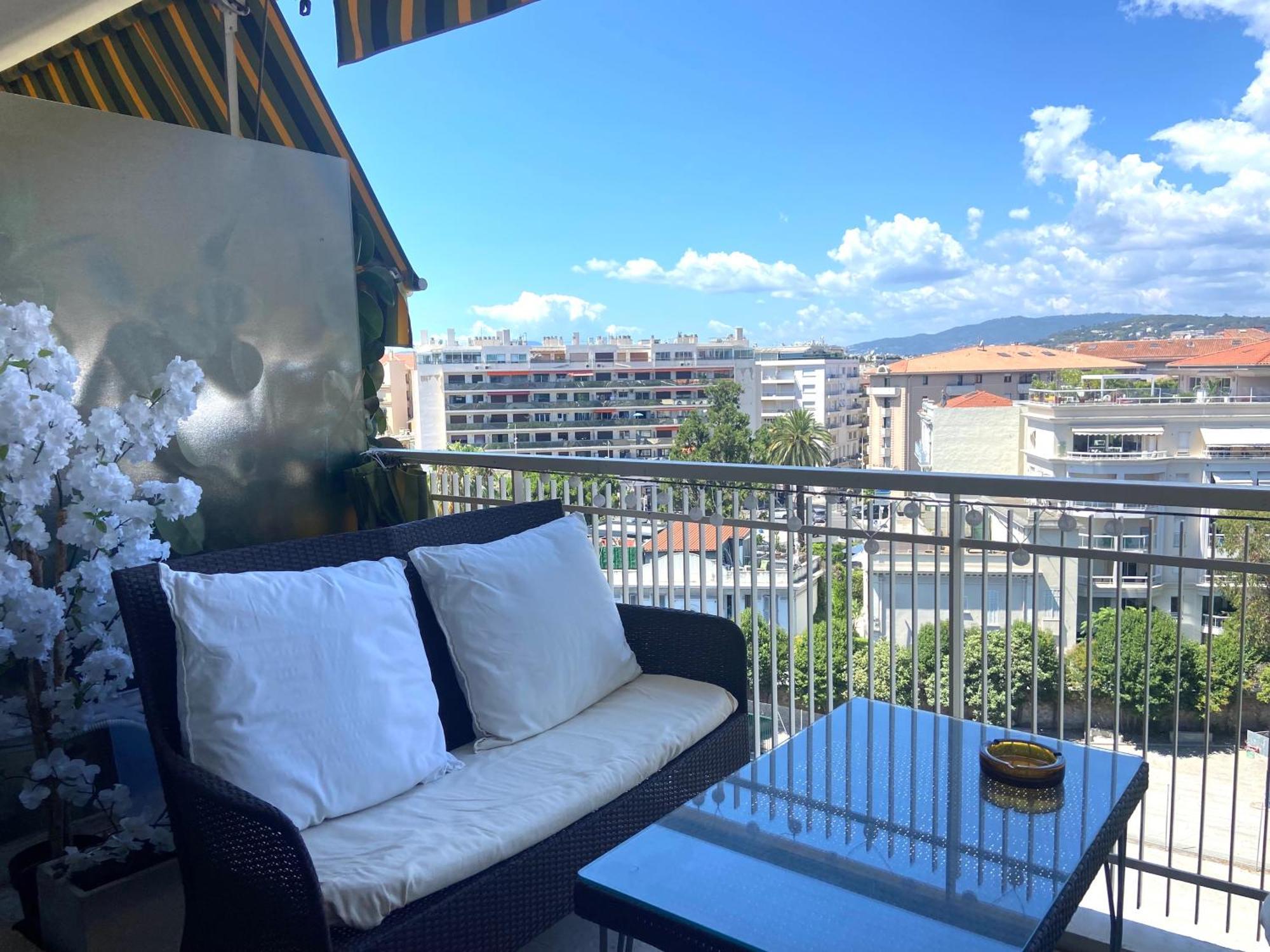 Apartamento Belle Terrasse Pres Du Martinez Et Des Plages! Cannes