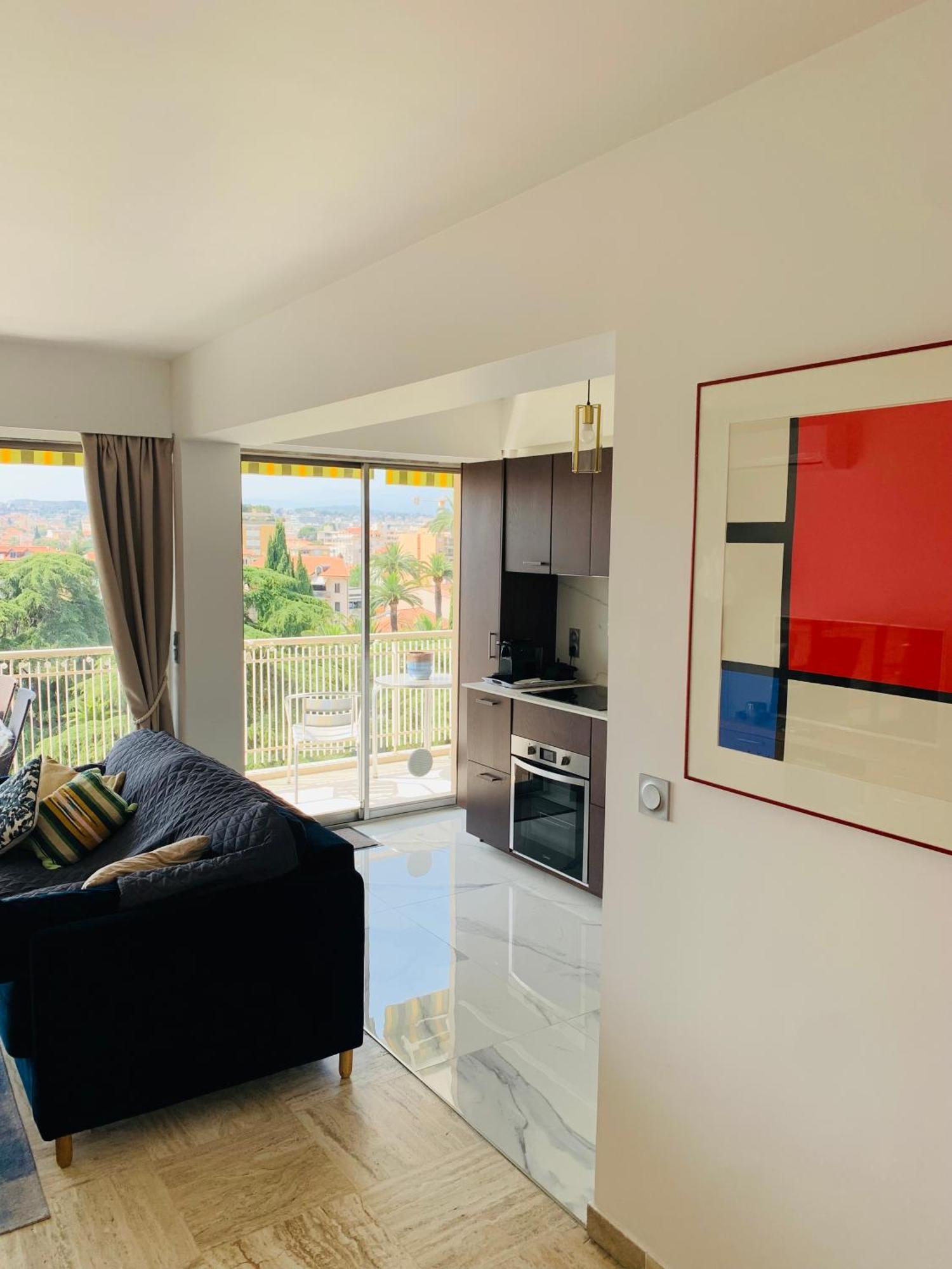 Apartamento Belle Terrasse Pres Du Martinez Et Des Plages! *